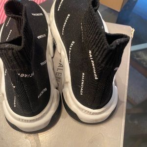 Balenciaga sock shoes 100% authentication